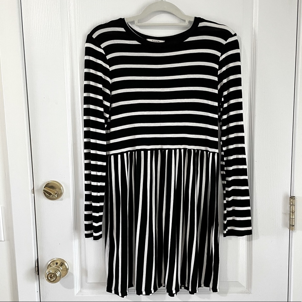 Twenty Ten Stripped Long Sleeve Dress Size M